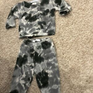 Designer Baby Steps Gray Tie-Dye Outfit